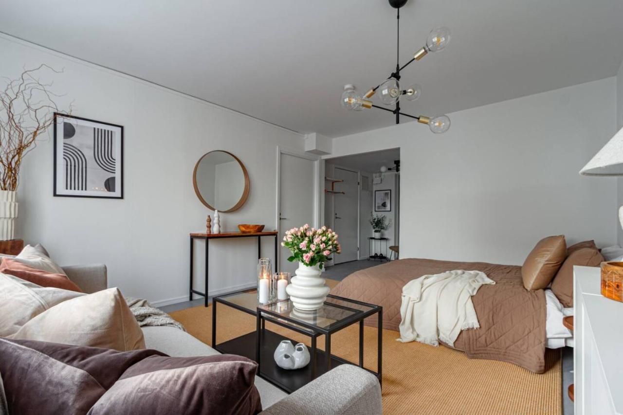 Simple Studio In Trendy Soedermalm - Construction Work Ville de Ville de Stockholm Extérieur photo